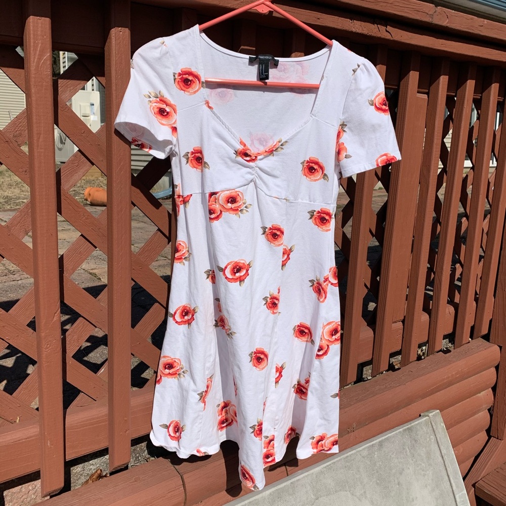 Forever 21 Floral Short Skater Dress